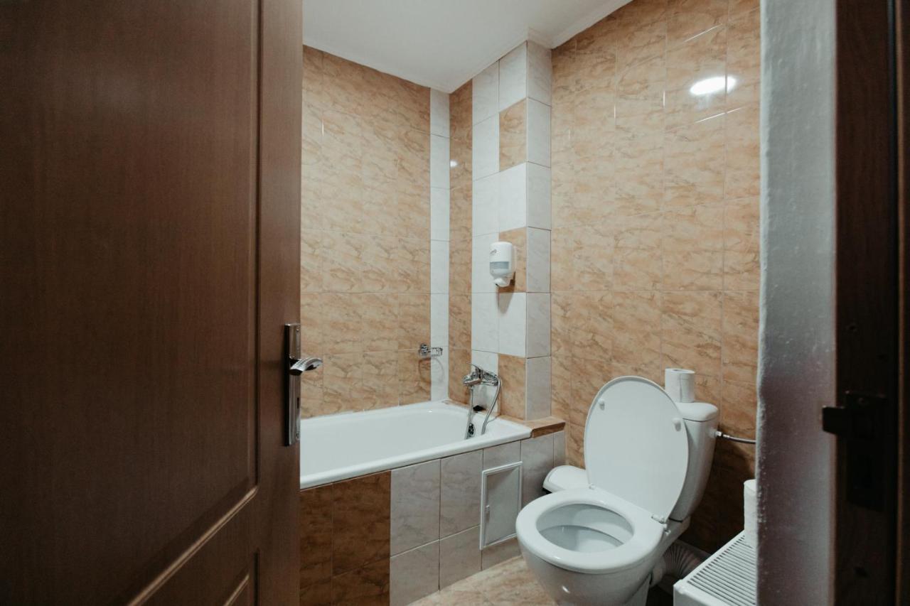 Casa Preturii Hotel Tîrgu Lăpuş Exterior foto
