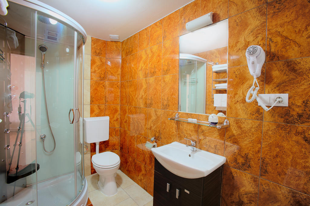 Casa Preturii Hotel Tîrgu Lăpuş Cameră foto