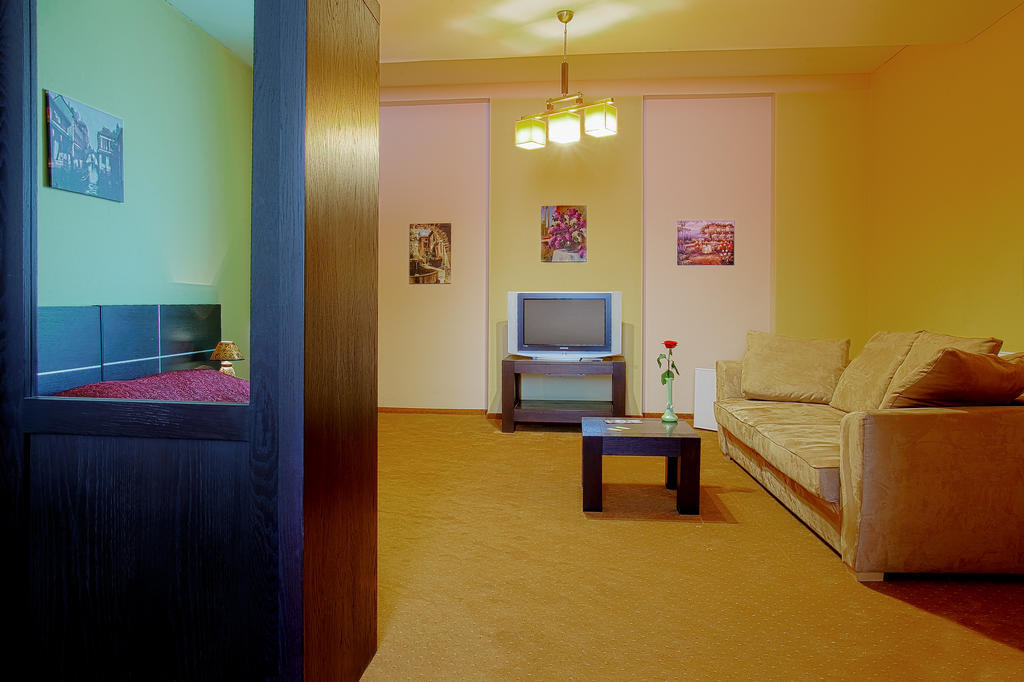 Casa Preturii Hotel Tîrgu Lăpuş Cameră foto